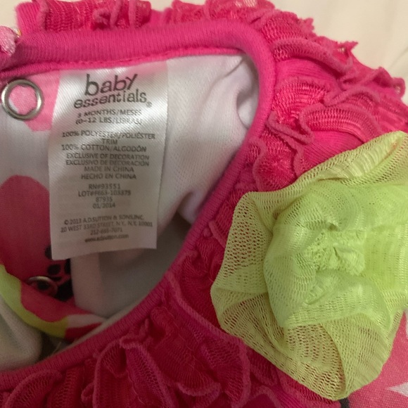 Adorable one of a kind romper - Picture 7 of 7